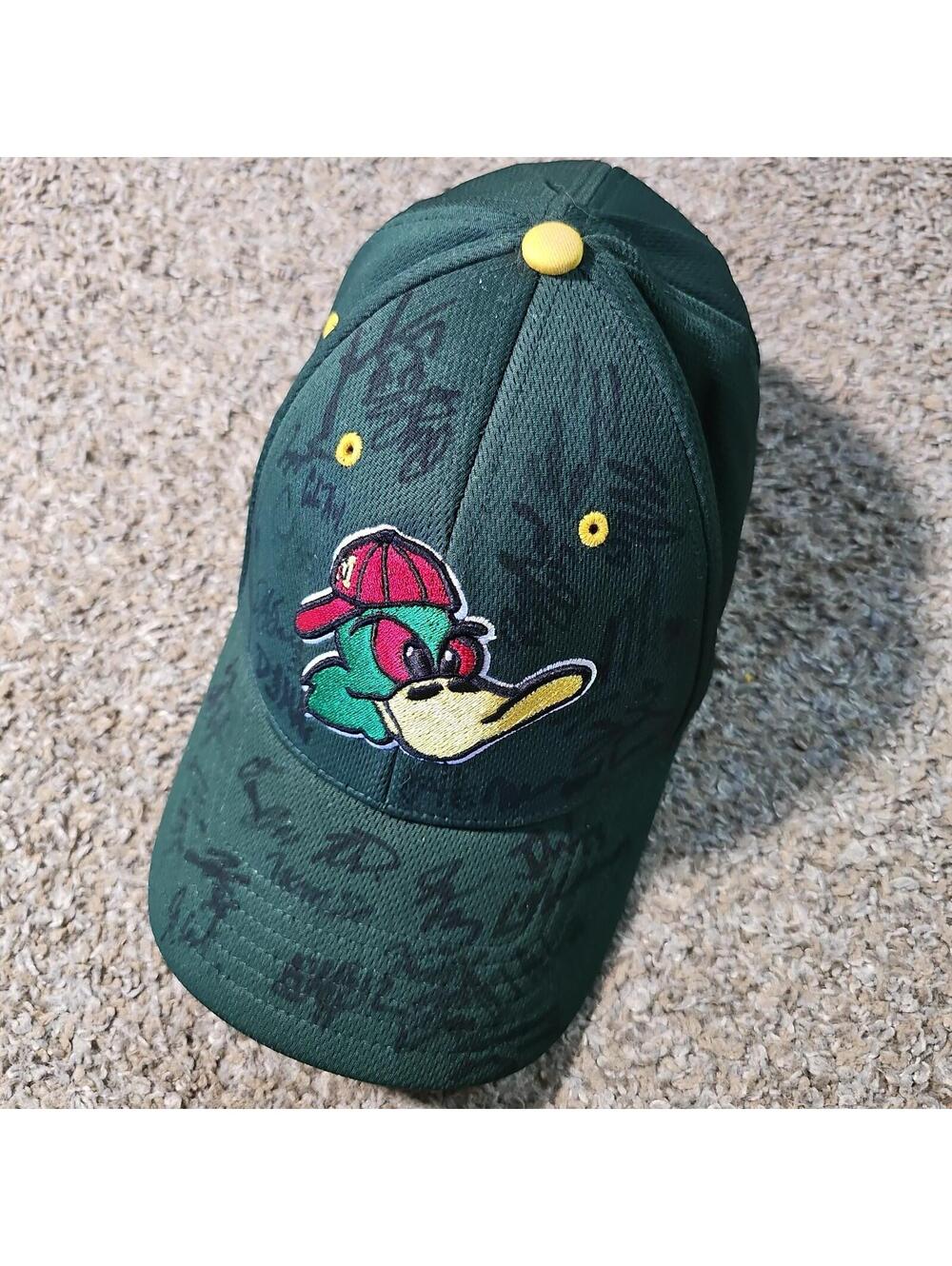 Madison Mallards Logo Pukka Green Signed L/XL Hat Autographs